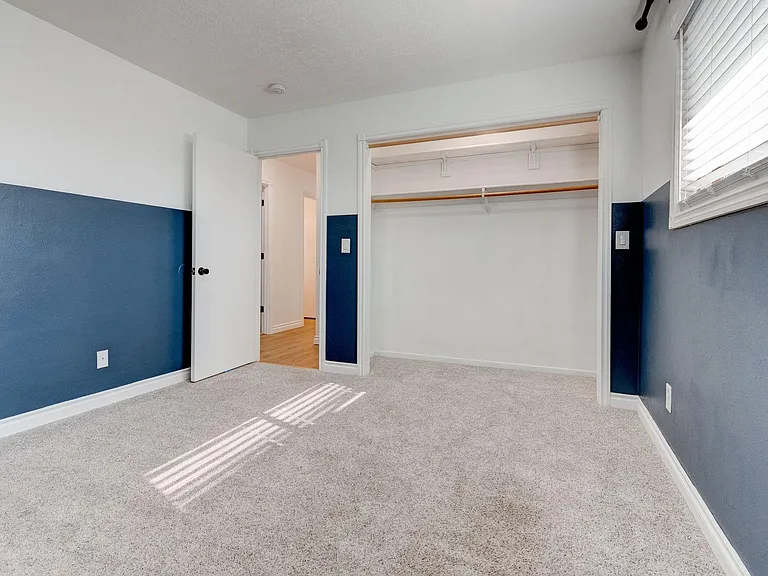 508 E Mission Dr — Photo 34