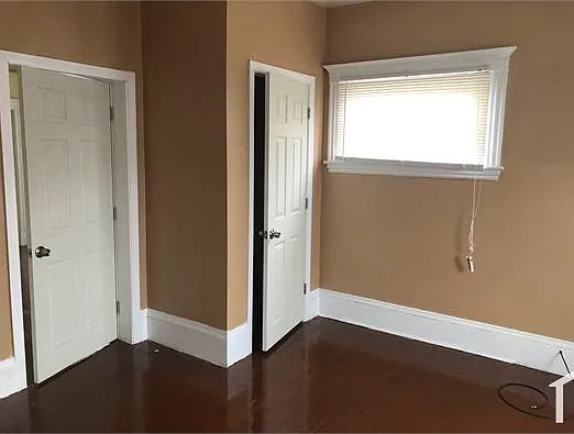 3 bed, 1200 sqft, $3,500 — Photo 2
