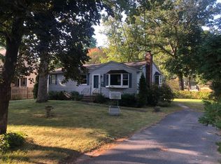 4 King Phillip St, Medway, MA 02053