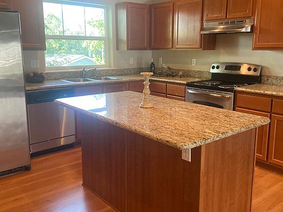 3rd image of 411 Berrydale Ave #2
