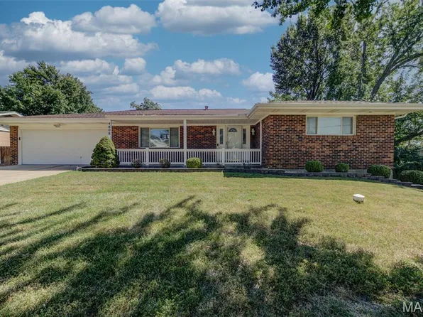 4808 Towne South Rd, Saint Louis, MO 63128
