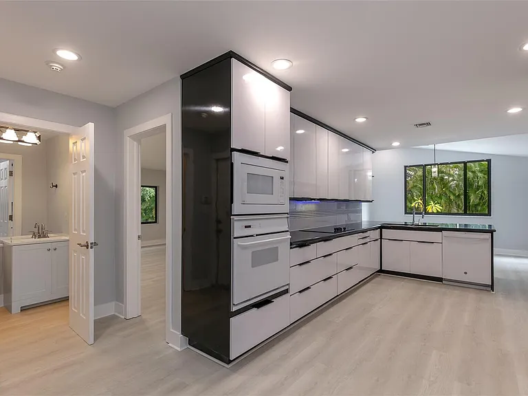 13401 SW 83rd Ave — Photo 50