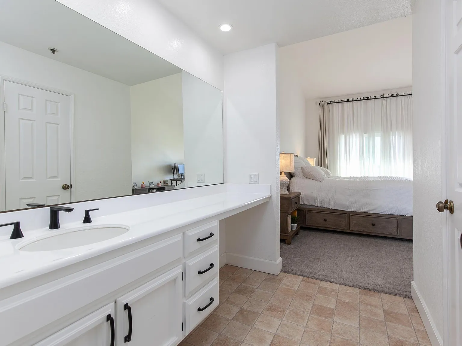 5605 Friars Rd — Photo 3