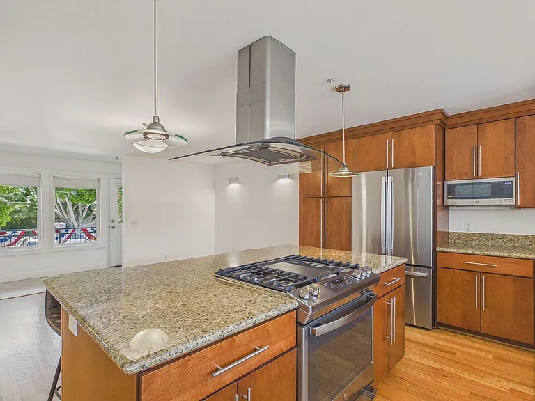 853 De Haro St — Photo 17
