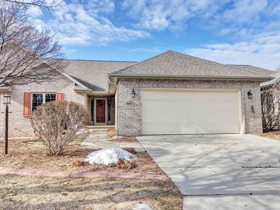 423 Woodfield Dr, Green Bay, WI, 54313