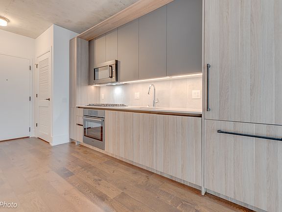 3rd image of 234 W Polk St #3511