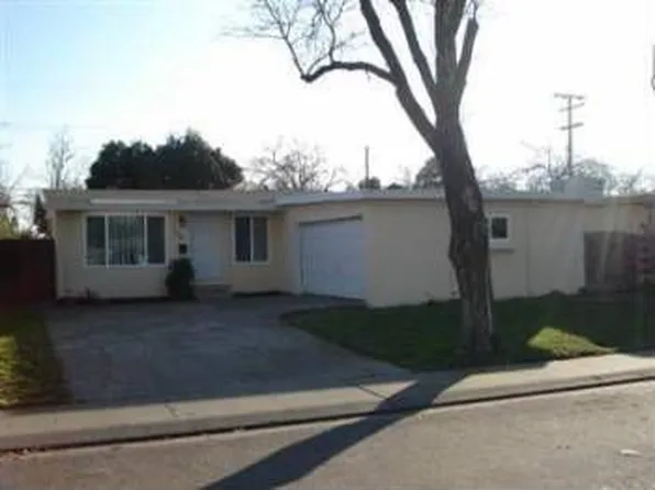 126 W 23rd St, Tracy, CA 95376