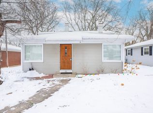 331 Triggs Ave, Elgin, IL 60123