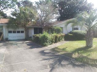 5710 Adelyn Rd, Pensacola, FL 32504