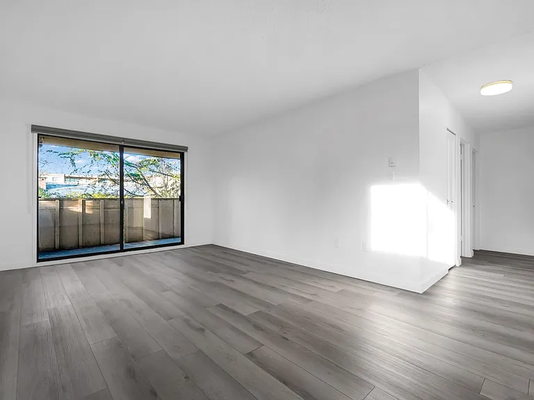 1010 McKenzie Ave #203 — Photo 15