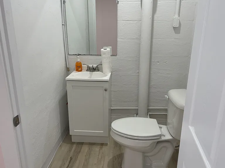 219 S Locust St #2 — Photo 23