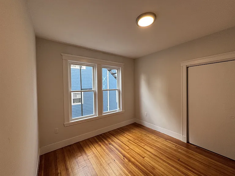 38 Curtis Ave — Photo 7