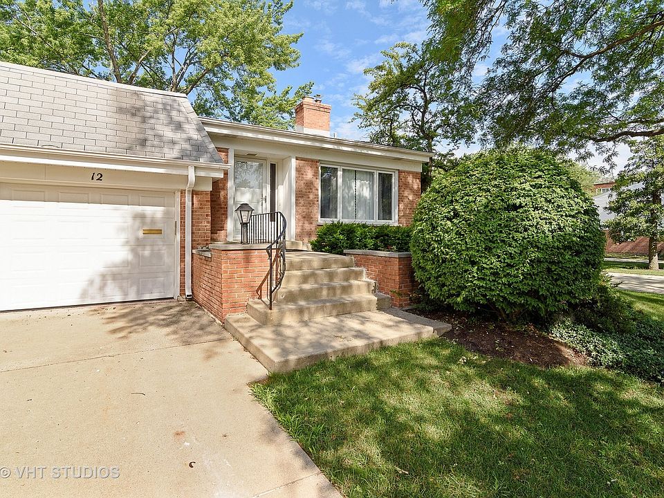 1st image of 12 N Regency Dr W