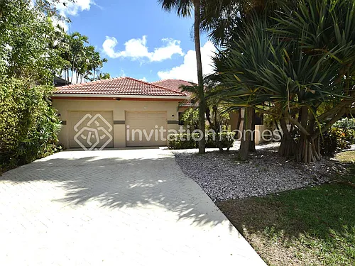 800 SW 87th Ter Photo 1