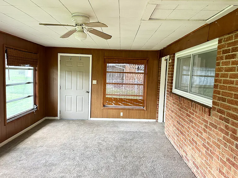7075 Bartlett Rd — Photo 18