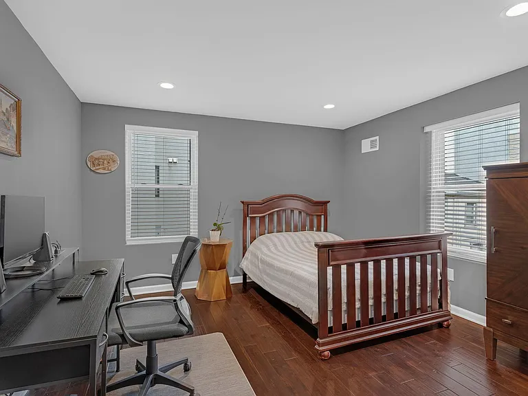 1153 N Hancock St — Photo 20