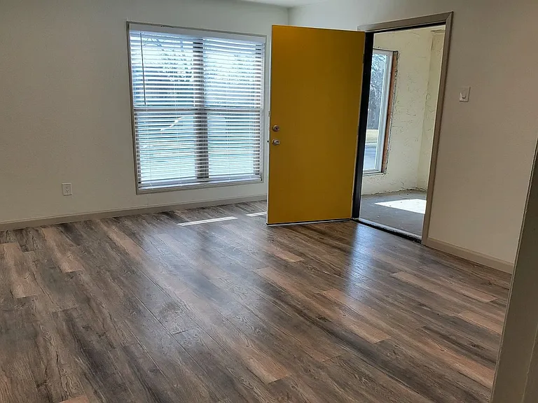 5109 Gaston Ave — Photo 19