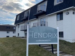4454 N Division St APT 303, Davenport, IA 52806