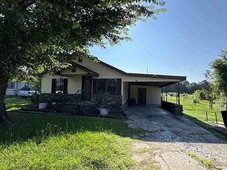 2nd image of 34 Robinson Rd