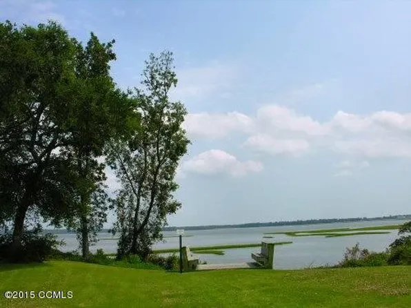 502 Main Street Ext APT 108, Swansboro, NC 28584