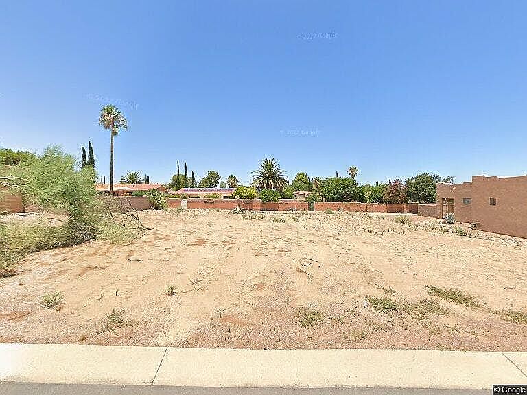 1st image of 112 W Calle Canon De Faber