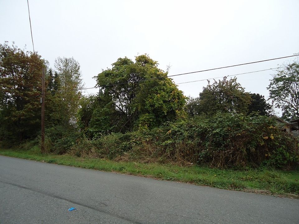 2nd image of 12200 Roseberg Ave S