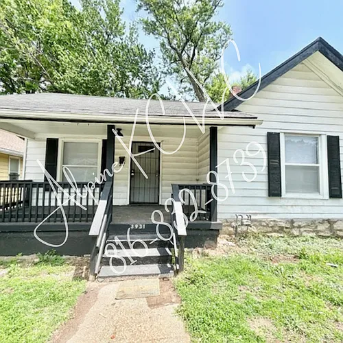 3931 Indiana Ave Photo 1