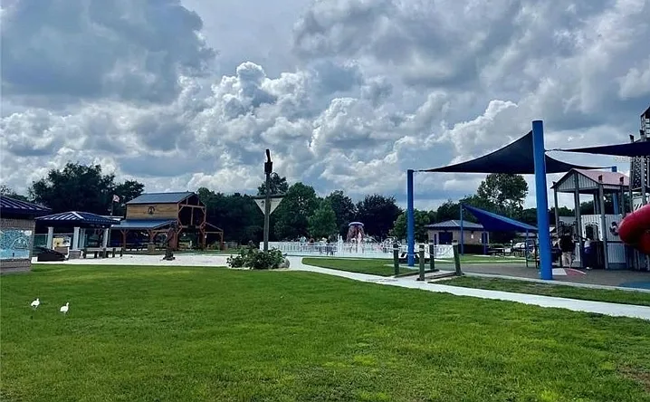 local Park with splash area within walking distance