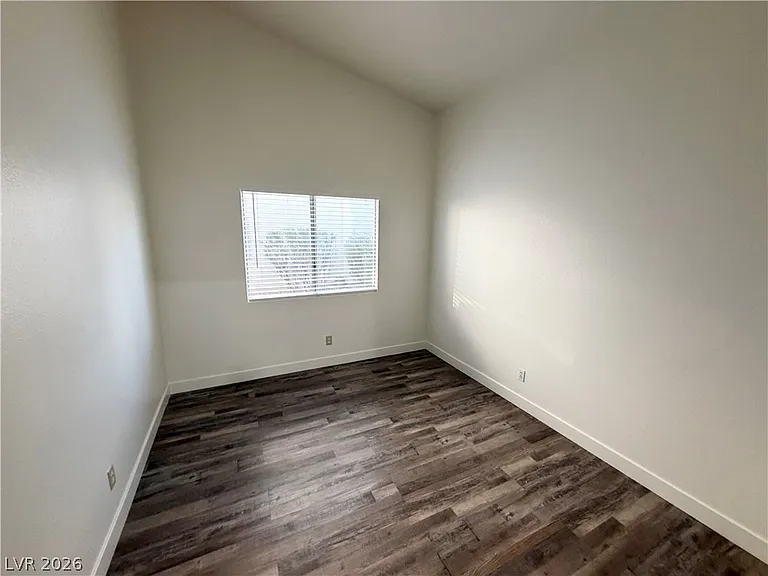 1824 Cedar Flat Ln — Photo 13