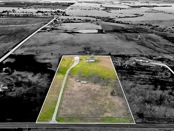 2nd image of 3080 Ellis Rd