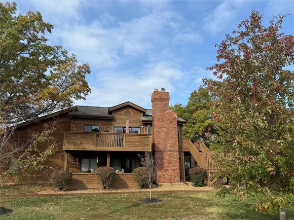 1202 Hemingway Ln #G, Saint Charles, MO 63304