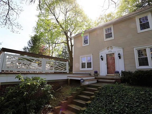 3rd image of 2336 Westchester Ln