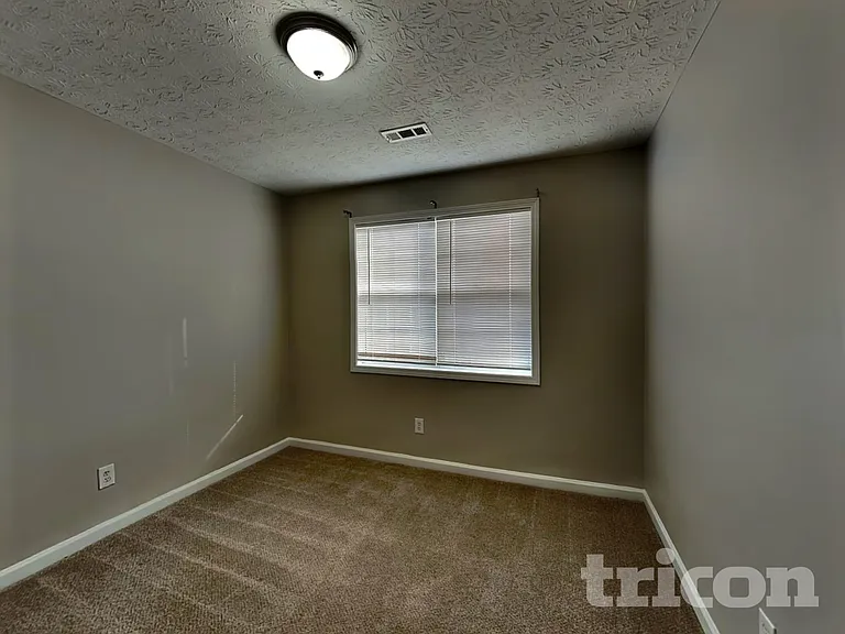 235 Red Maple Dr — Photo 15