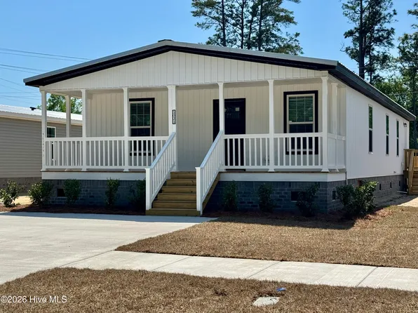 1021 Pine Ridge Court, Castle Hayne, NC 28429