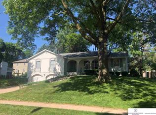 716 S 130th St, Omaha, NE 68154