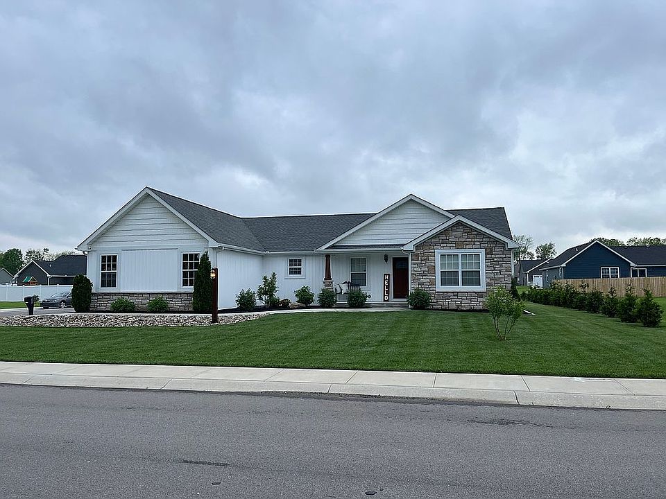 1st image of 111 Bentley Dr