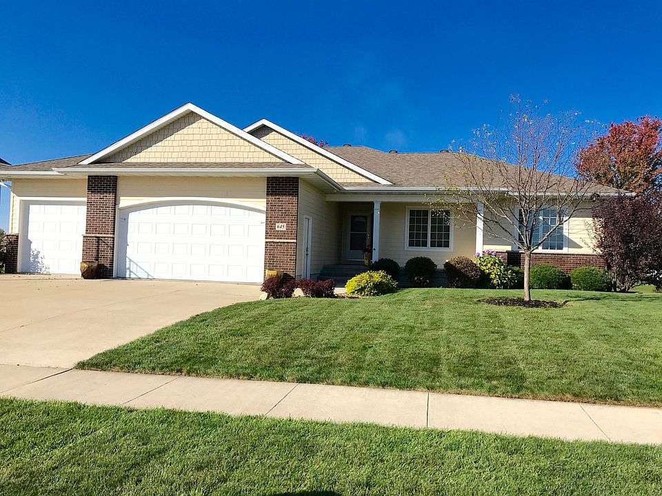 1st image of 645 Strathmoor Dr