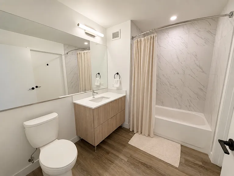 1032 W Leland Ave #1207 — Photo 6