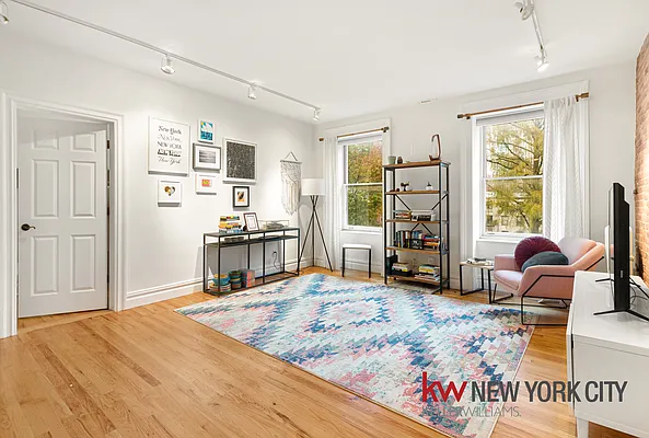 Rented by Keller Williams NYC | media 29
