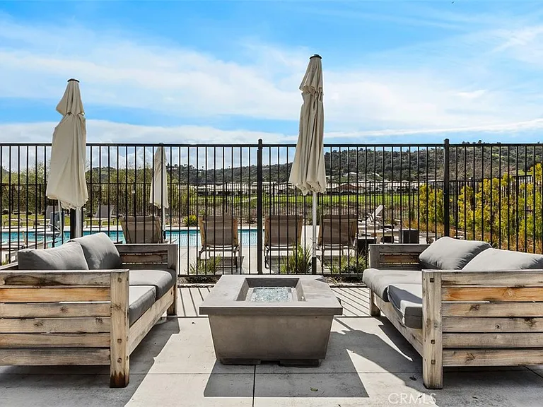 28427 Farm Creek Way — Photo 42
