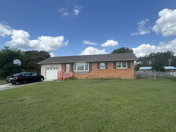330 Lagoon Dr, McMinnville, TN 37110