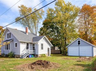 14 Wamsetta Ave, Riverside, RI 02915