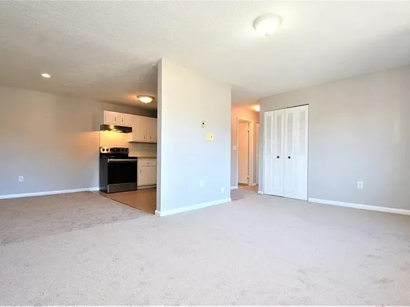 6 Universal St APT 7, Framingham, MA 01702