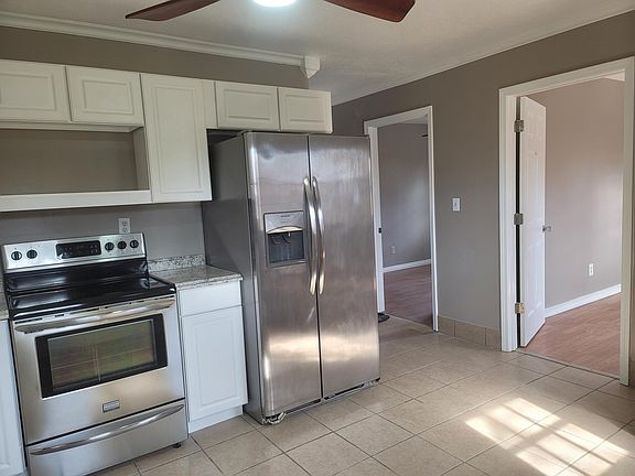 Range, Microwave shelf and 
Refrigerator