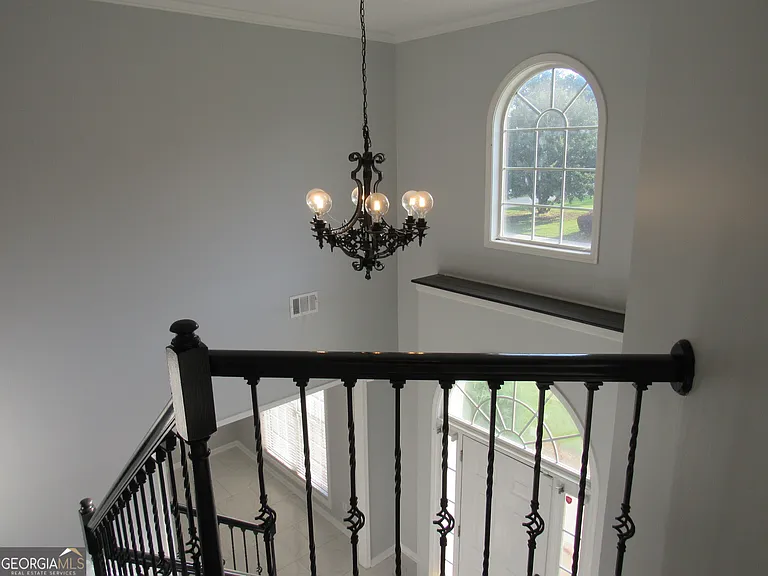 305 Sunderland Cir — Photo 39