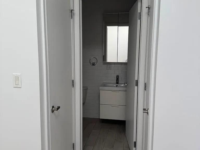 196 Nassau Ave #3F — Photo 4