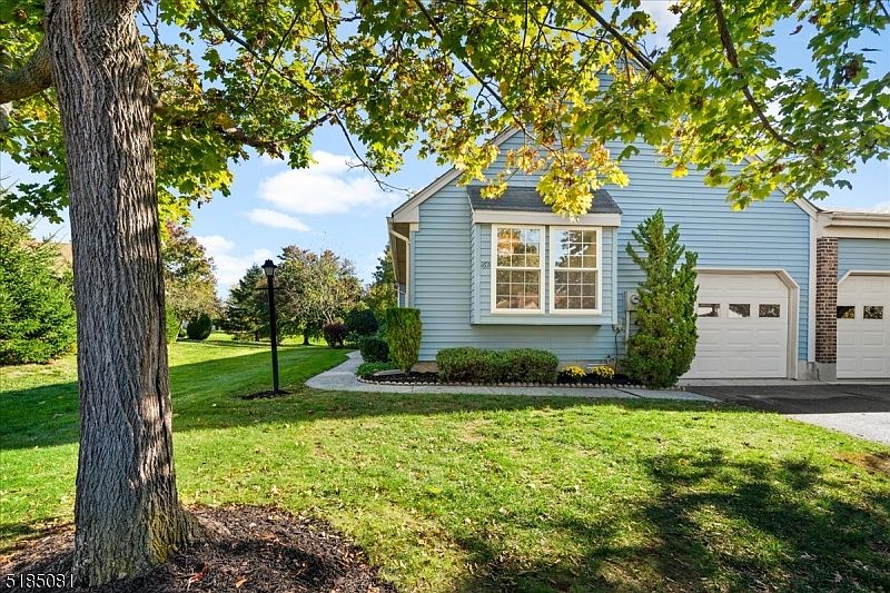 16B Yorkshire Dr, Monroe Township, NJ 08831 Zillow