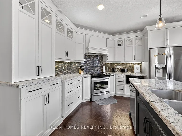 2192 Callingham Dr — Photo 11
