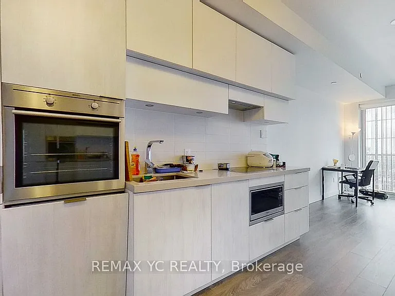 8 Eglinton Ave E #3810 — Photo 2