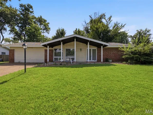 1552 Rathford Dr, Saint Louis, MO 63146